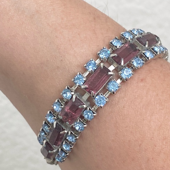 Vintage Unsigned Pave Topaz & Amethyst Rhinestones 7” Bracelet 18g. - Picture 2 of 16